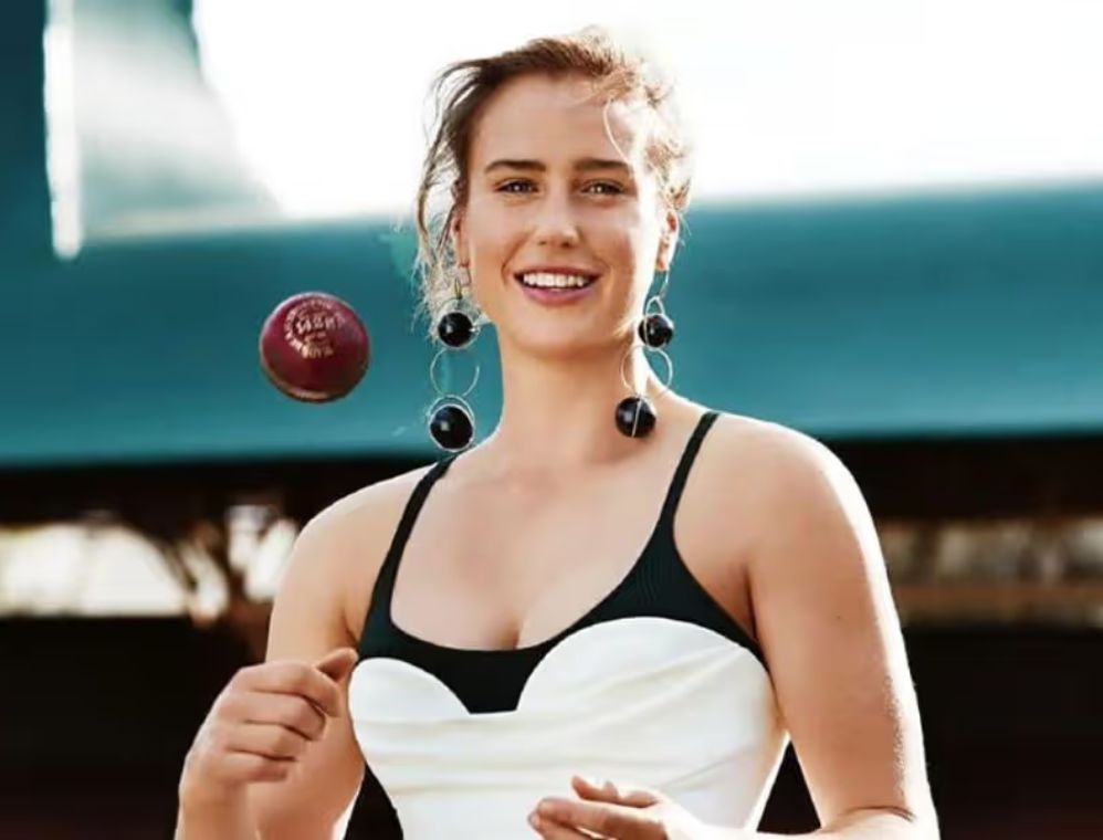 Ellyse Perry Early Life