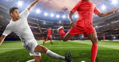 How Many People Are on a Football Team