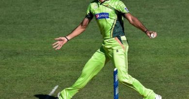 Tallest Cricketer in the World