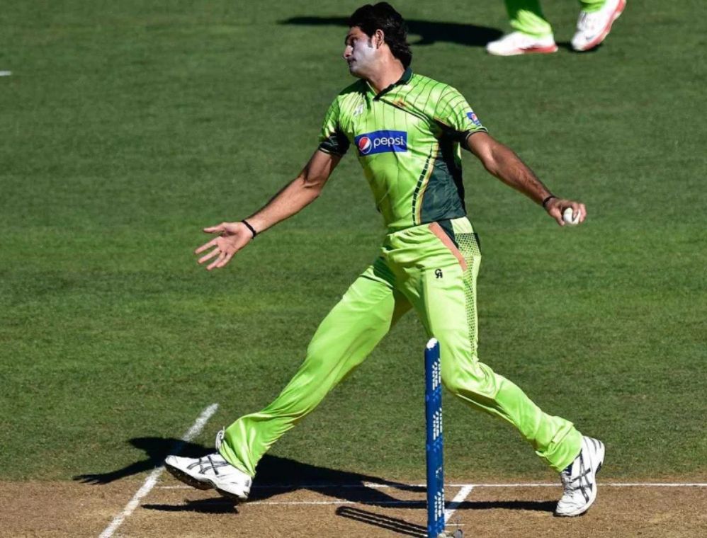 Who is the Tallest Cricketer in the World? | Top 5 Tallest Cricket Players