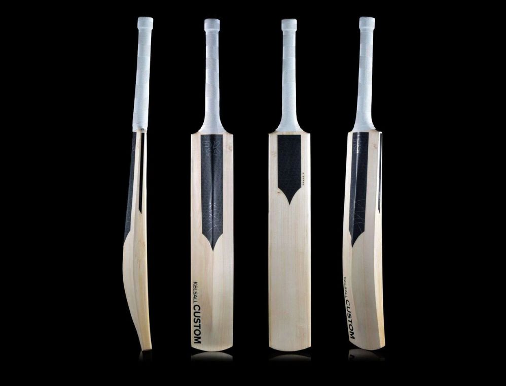 What Is the Weight of a Cricket Bat? | Ideal Weight for Power & Control