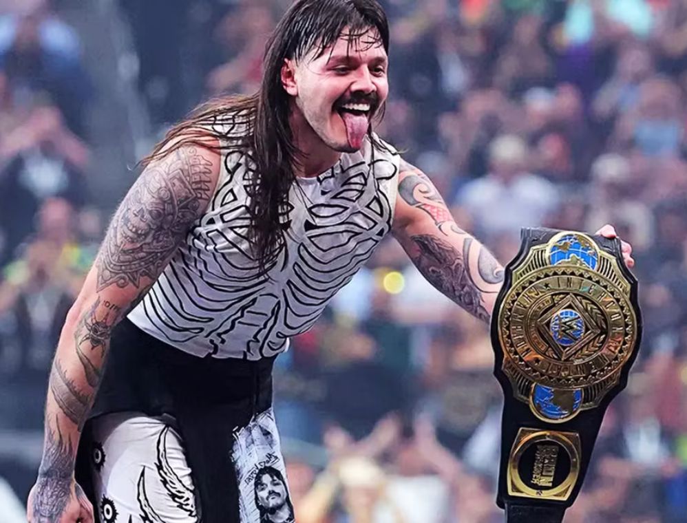 Dominik Mysterio Biography, Age, Height, Family, Career, Net Worth & More