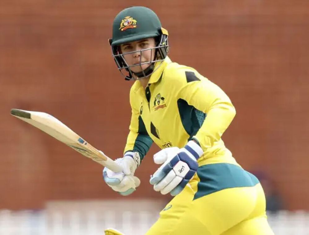 Phoebe Litchfield Biography: Age, Career, Family, Net Worth & More